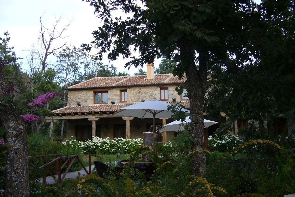 Posada Fuenteplateada Collado Hermoso Exterior foto