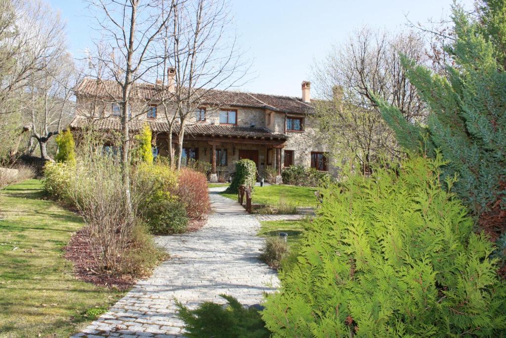 Posada Fuenteplateada Collado Hermoso Exterior foto